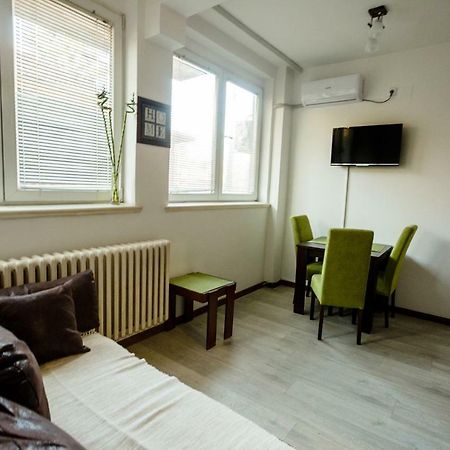 The Duke Apartment Belgrado Esterno foto
