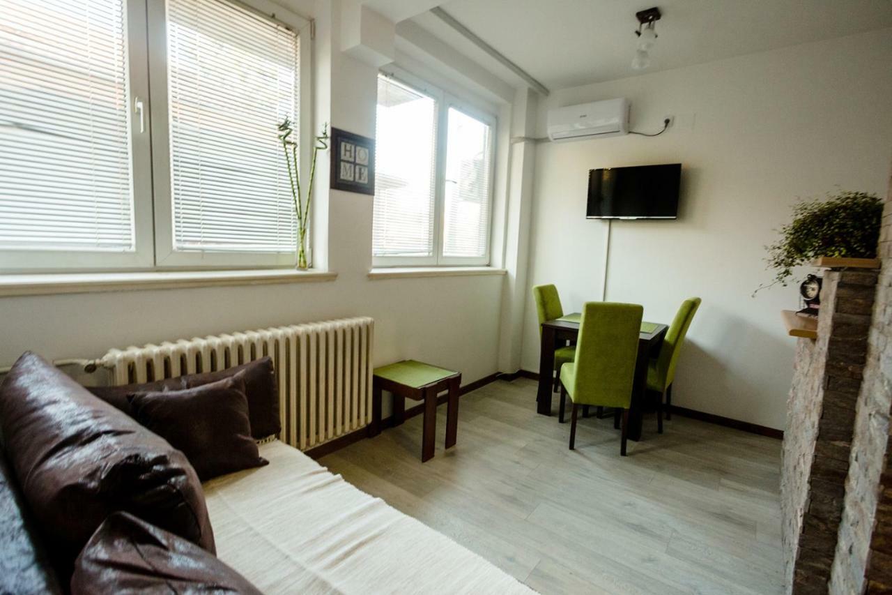 The Duke Apartment Belgrado Esterno foto