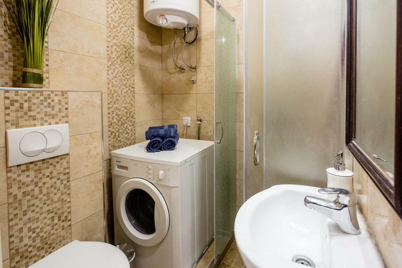 The Duke Apartment Belgrado Esterno foto